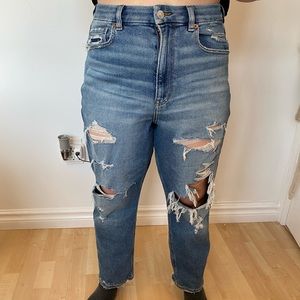 American Eagle Curvy Mom Jean